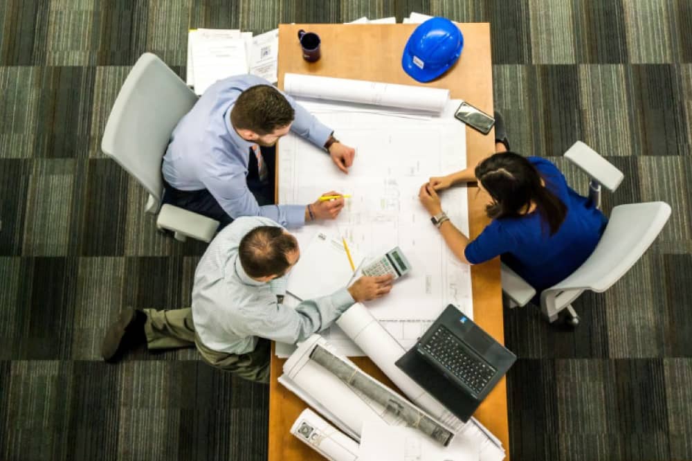 Finding Balance in Vendor Relationships: Navigating the IT Landscape